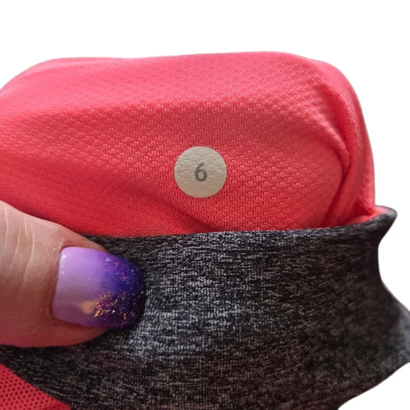 Lululemon Athletica Gray and Pink Leggings Size 6 - Picture 4 of 5